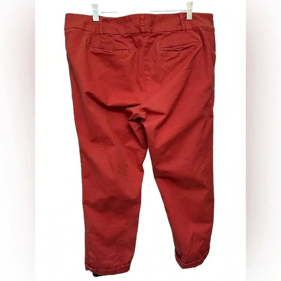 Loft pink Marisa fit cuffed flat front pants - Picture 2 of 6